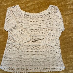 Women’s beige crocheted sweater, Size large